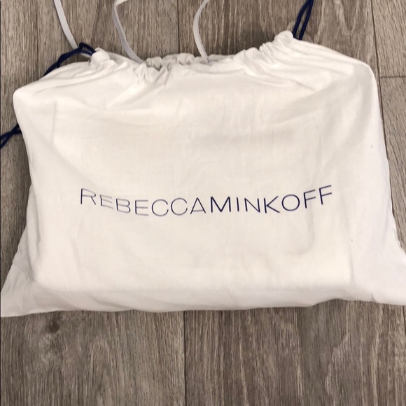 Rebecca Minkoff Avery White Bag with gold hardware - Picture 7 of 7